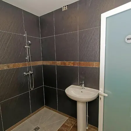 Апартаменты Le Coucher De Lune Studio Pour 2 A 3 Personnes A *